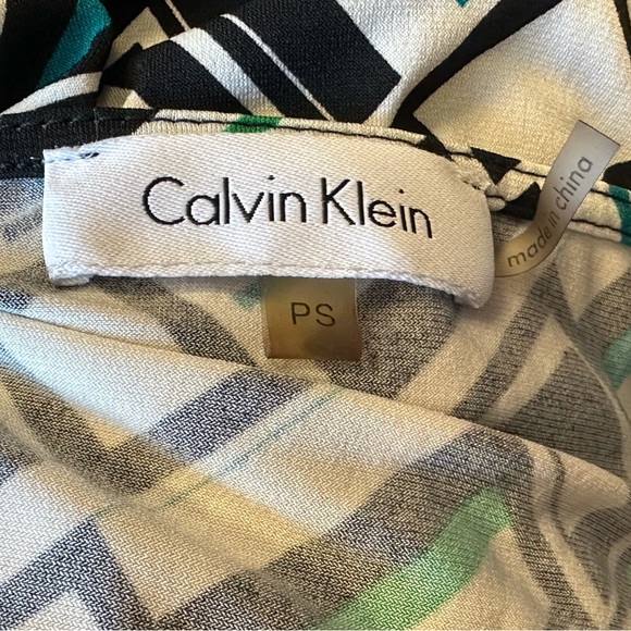 🎉 3 for $20🎉 Calvin Klein Tank/Shell - Picture 3 of 3